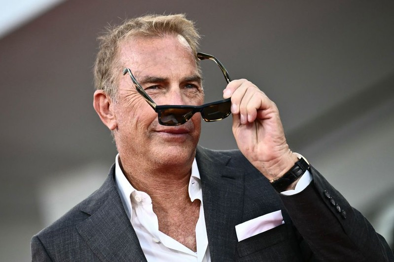 KEVIN COSTNER’S DARKEST SECRETS FINALLY EXPOSED WHY IS HOLLYWOOD